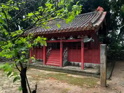 八重山権現堂の{uncategorized: "未分類", other: "その他", undefined: "問題あり", building: "その他建物", grave: "お墓", sacred_gate: "鳥居", guardian: "狛犬", statue: "像", buddha: "仏像", history: "歴史", nature: "自然", garden: "庭園", animal: "動物", pagoda: "塔", temizu: "手水舎", mountain_gate: "山門・神門", sanctuary: "本殿・本堂", subordinate: "末社・摂社", art: "芸術", scenery: "景色", jizo: "地蔵", ema: "絵馬", goshuin: "御朱印", omikuji: "おみくじ", items: "授与品その他", amulet: "お守り", goshuincho: "御朱印帳", eats: "食事", festival: "お祭り", votive_dance: "神楽", shichigosan: "七五三参", wedding: "結婚式", experience: "体験その他", initially: "初詣", around: "周辺", anti_infection: "感染症対策"}