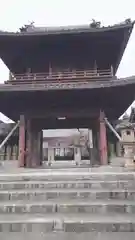 龍興寺の山門