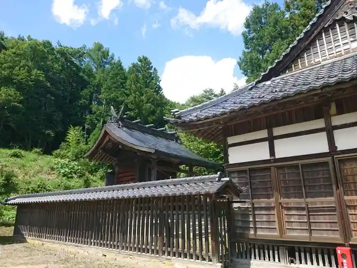戀渡神社の本殿・本堂