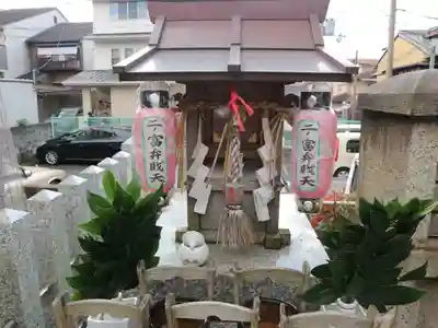 合槌稲荷大明神の末社・摂社