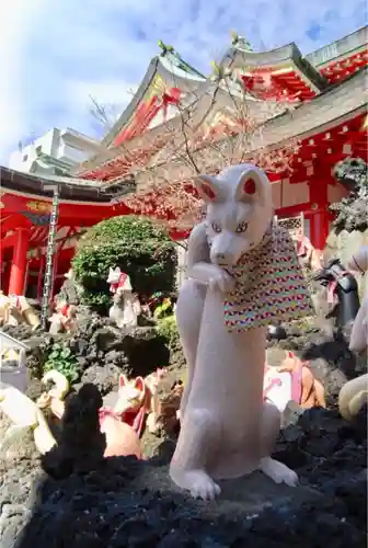 京濱伏見稲荷神社の狛犬