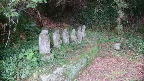 滝見観音堂の地蔵