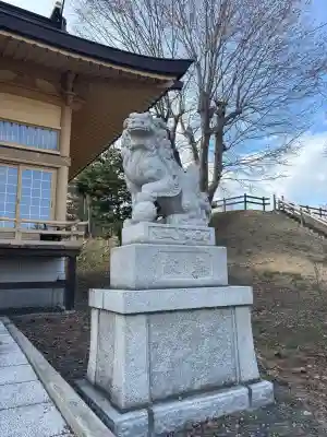 厳島神社の{uncategorized: "未分類", other: "その他", undefined: "問題あり", building: "その他建物", grave: "お墓", sacred_gate: "鳥居", guardian: "狛犬", statue: "像", buddha: "仏像", history: "歴史", nature: "自然", garden: "庭園", animal: "動物", pagoda: "塔", temizu: "手水舎", mountain_gate: "山門・神門", sanctuary: "本殿・本堂", subordinate: "末社・摂社", art: "芸術", scenery: "景色", jizo: "地蔵", ema: "絵馬", goshuin: "御朱印", omikuji: "おみくじ", items: "授与品その他", amulet: "お守り", goshuincho: "御朱印帳", eats: "食事", festival: "お祭り", votive_dance: "神楽", shichigosan: "七五三参", wedding: "結婚式", experience: "体験その他", initially: "初詣", around: "周辺", anti_infection: "感染症対策"}