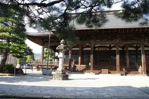 本光寺の本殿