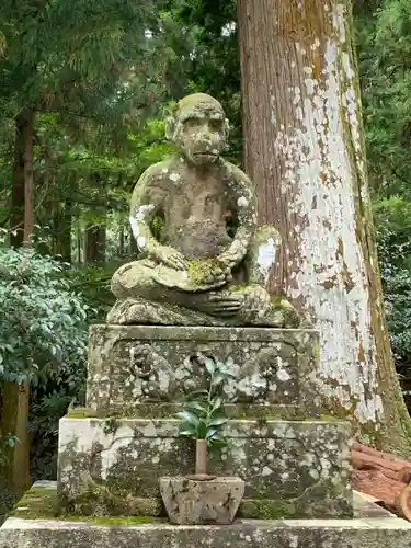 鳴谷神社の狛犬