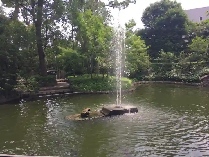 寒川神社の庭園