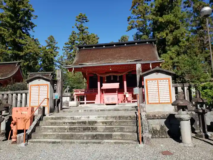 日吉神社の本殿・本堂