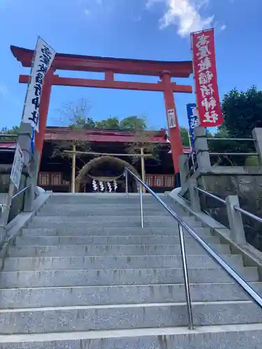 高屋敷稲荷神社の鳥居