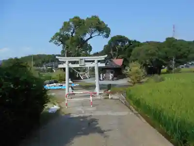 萩尾神社の鳥居