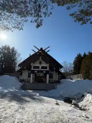 赤平神社の{uncategorized: "未分類", other: "その他", undefined: "問題あり", building: "その他建物", grave: "お墓", sacred_gate: "鳥居", guardian: "狛犬", statue: "像", buddha: "仏像", history: "歴史", nature: "自然", garden: "庭園", animal: "動物", pagoda: "塔", temizu: "手水舎", mountain_gate: "山門・神門", sanctuary: "本殿・本堂", subordinate: "末社・摂社", art: "芸術", scenery: "景色", jizo: "地蔵", ema: "絵馬", goshuin: "御朱印", omikuji: "おみくじ", items: "授与品その他", amulet: "お守り", goshuincho: "御朱印帳", eats: "食事", festival: "お祭り", votive_dance: "神楽", shichigosan: "七五三参", wedding: "結婚式", experience: "体験その他", initially: "初詣", around: "周辺", anti_infection: "感染症対策"}