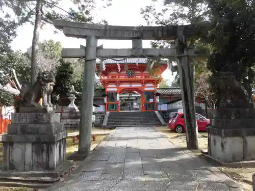 新日吉神宮の鳥居