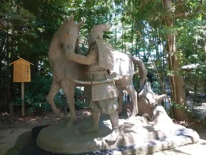 駒木諏訪神社の像