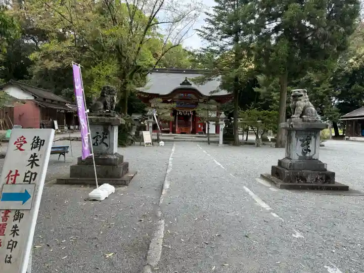 大己貴神社の{uncategorized: "未分類", other: "その他", undefined: "問題あり", building: "その他建物", grave: "お墓", sacred_gate: "鳥居", guardian: "狛犬", statue: "像", buddha: "仏像", history: "歴史", nature: "自然", garden: "庭園", animal: "動物", pagoda: "塔", temizu: "手水舎", mountain_gate: "山門・神門", sanctuary: "本殿・本堂", subordinate: "末社・摂社", art: "芸術", scenery: "景色", jizo: "地蔵", ema: "絵馬", goshuin: "御朱印", omikuji: "おみくじ", items: "授与品その他", amulet: "お守り", goshuincho: "御朱印帳", eats: "食事", festival: "お祭り", votive_dance: "神楽", shichigosan: "七五三参", wedding: "結婚式", experience: "体験その他", initially: "初詣", around: "周辺", anti_infection: "感染症対策"}
