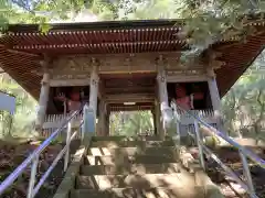 宝城坊の山門