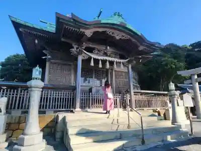 和布刈神社の{uncategorized: "未分類", other: "その他", undefined: "問題あり", building: "その他建物", grave: "お墓", sacred_gate: "鳥居", guardian: "狛犬", statue: "像", buddha: "仏像", history: "歴史", nature: "自然", garden: "庭園", animal: "動物", pagoda: "塔", temizu: "手水舎", mountain_gate: "山門・神門", sanctuary: "本殿・本堂", subordinate: "末社・摂社", art: "芸術", scenery: "景色", jizo: "地蔵", ema: "絵馬", goshuin: "御朱印", omikuji: "おみくじ", items: "授与品その他", amulet: "お守り", goshuincho: "御朱印帳", eats: "食事", festival: "お祭り", votive_dance: "神楽", shichigosan: "七五三参", wedding: "結婚式", experience: "体験その他", initially: "初詣", around: "周辺", anti_infection: "感染症対策"}
