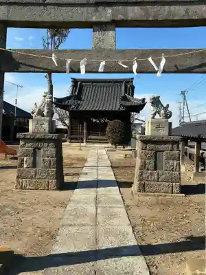 久伊豆神社の{uncategorized: "未分類", other: "その他", undefined: "問題あり", building: "その他建物", grave: "お墓", sacred_gate: "鳥居", guardian: "狛犬", statue: "像", buddha: "仏像", history: "歴史", nature: "自然", garden: "庭園", animal: "動物", pagoda: "塔", temizu: "手水舎", mountain_gate: "山門・神門", sanctuary: "本殿・本堂", subordinate: "末社・摂社", art: "芸術", scenery: "景色", jizo: "地蔵", ema: "絵馬", goshuin: "御朱印", omikuji: "おみくじ", items: "授与品その他", amulet: "お守り", goshuincho: "御朱印帳", eats: "食事", festival: "お祭り", votive_dance: "神楽", shichigosan: "七五三参", wedding: "結婚式", experience: "体験その他", initially: "初詣", around: "周辺", anti_infection: "感染症対策"}