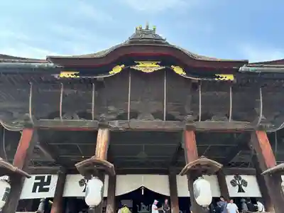 善光寺の本殿・本堂