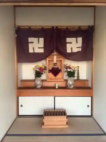 お堂の本殿・本堂