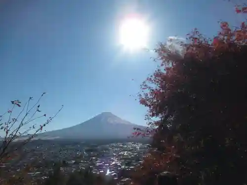 新倉富士浅間神社(山梨県)