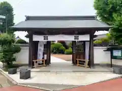 実台寺の山門