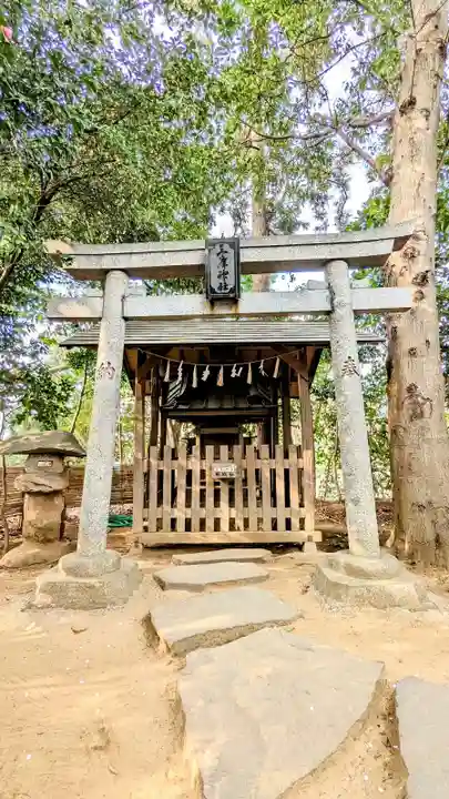 検見川神社の末社・摂社