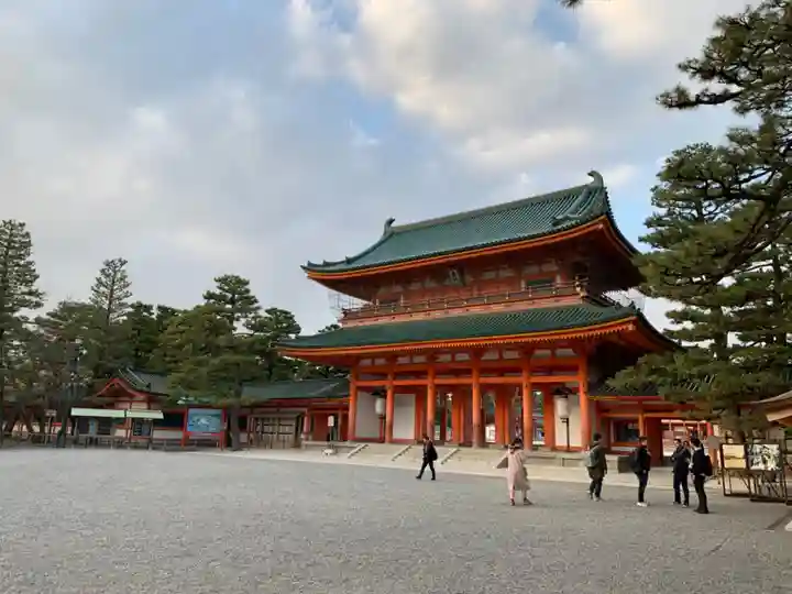 平安神宮の山門・神門