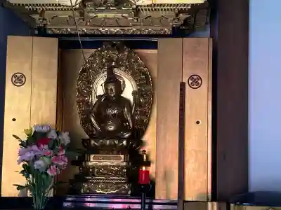 良忠寺の{uncategorized: "未分類", other: "その他", undefined: "問題あり", building: "その他建物", grave: "お墓", sacred_gate: "鳥居", guardian: "狛犬", statue: "像", buddha: "仏像", history: "歴史", nature: "自然", garden: "庭園", animal: "動物", pagoda: "塔", temizu: "手水舎", mountain_gate: "山門・神門", sanctuary: "本殿・本堂", subordinate: "末社・摂社", art: "芸術", scenery: "景色", jizo: "地蔵", ema: "絵馬", goshuin: "御朱印", omikuji: "おみくじ", items: "授与品その他", amulet: "お守り", goshuincho: "御朱印帳", eats: "食事", festival: "お祭り", votive_dance: "神楽", shichigosan: "七五三参", wedding: "結婚式", experience: "体験その他", initially: "初詣", around: "周辺", anti_infection: "感染症対策"}