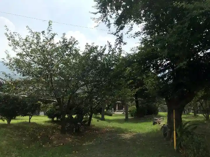 神子畢神社の周辺