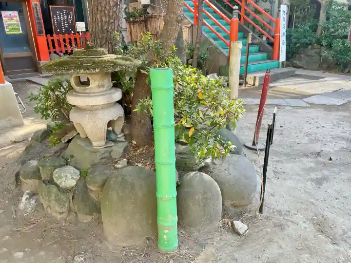 於玉稲荷神社の{uncategorized: "未分類", other: "その他", undefined: "問題あり", building: "その他建物", grave: "お墓", sacred_gate: "鳥居", guardian: "狛犬", statue: "像", buddha: "仏像", history: "歴史", nature: "自然", garden: "庭園", animal: "動物", pagoda: "塔", temizu: "手水舎", mountain_gate: "山門・神門", sanctuary: "本殿・本堂", subordinate: "末社・摂社", art: "芸術", scenery: "景色", jizo: "地蔵", ema: "絵馬", goshuin: "御朱印", omikuji: "おみくじ", items: "授与品その他", amulet: "お守り", goshuincho: "御朱印帳", eats: "食事", festival: "お祭り", votive_dance: "神楽", shichigosan: "七五三参", wedding: "結婚式", experience: "体験その他", initially: "初詣", around: "周辺", anti_infection: "感染症対策"}