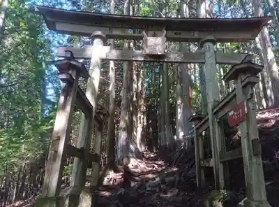 三峯神社奥宮(埼玉県)