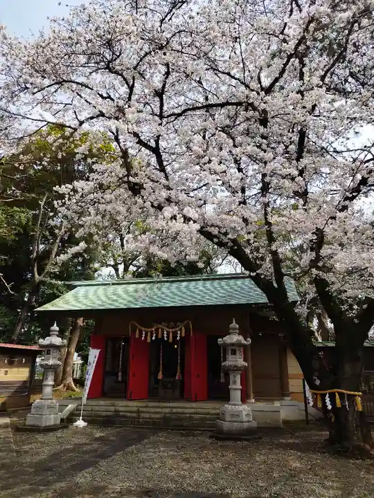 前原御嶽神社の本殿・本堂