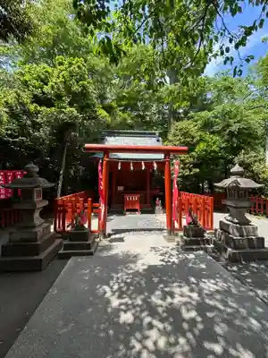 丸山稲荷社(鶴岡八幡宮)(神奈川県)