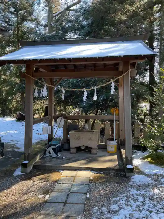 高田神社の手水舎