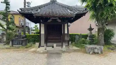 龍照院(常楽寺)の{uncategorized: "未分類", other: "その他", undefined: "問題あり", building: "その他建物", grave: "お墓", sacred_gate: "鳥居", guardian: "狛犬", statue: "像", buddha: "仏像", history: "歴史", nature: "自然", garden: "庭園", animal: "動物", pagoda: "塔", temizu: "手水舎", mountain_gate: "山門・神門", sanctuary: "本殿・本堂", subordinate: "末社・摂社", art: "芸術", scenery: "景色", jizo: "地蔵", ema: "絵馬", goshuin: "御朱印", omikuji: "おみくじ", items: "授与品その他", amulet: "お守り", goshuincho: "御朱印帳", eats: "食事", festival: "お祭り", votive_dance: "神楽", shichigosan: "七五三参", wedding: "結婚式", experience: "体験その他", initially: "初詣", around: "周辺", anti_infection: "感染症対策"}