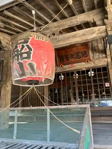 岩舟山高勝寺の本殿・本堂