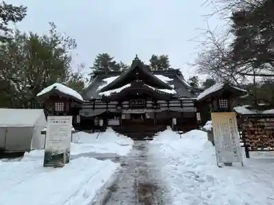 尾山神社の本殿・本堂