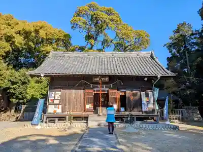 賀久留神社の本殿・本堂