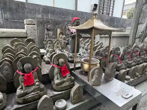 高野山今治別院の{uncategorized: "未分類", other: "その他", undefined: "問題あり", building: "その他建物", grave: "お墓", sacred_gate: "鳥居", guardian: "狛犬", statue: "像", buddha: "仏像", history: "歴史", nature: "自然", garden: "庭園", animal: "動物", pagoda: "塔", temizu: "手水舎", mountain_gate: "山門・神門", sanctuary: "本殿・本堂", subordinate: "末社・摂社", art: "芸術", scenery: "景色", jizo: "地蔵", ema: "絵馬", goshuin: "御朱印", omikuji: "おみくじ", items: "授与品その他", amulet: "お守り", goshuincho: "御朱印帳", eats: "食事", festival: "お祭り", votive_dance: "神楽", shichigosan: "七五三参", wedding: "結婚式", experience: "体験その他", initially: "初詣", around: "周辺", anti_infection: "感染症対策"}