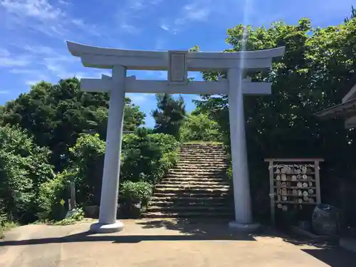 彌彦神社奥宮（御神廟）の鳥居