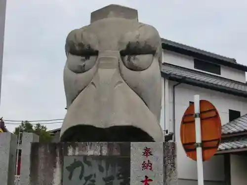 大杉神社の像