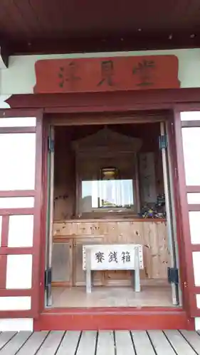 浮見堂の本殿・本堂