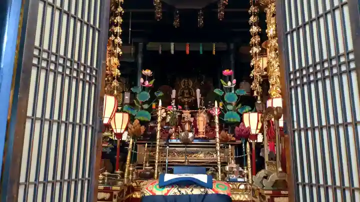 真興寺の本殿・本堂