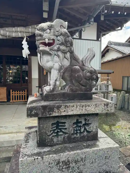 御嶽神社茅萱宮の狛犬