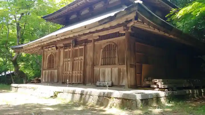 讃州寺の本殿・本堂