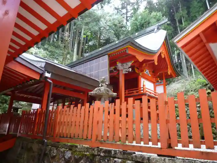 仲山神社(美杉町八知)の本殿・本堂