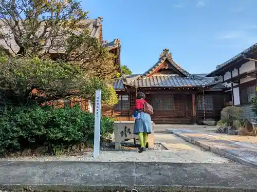 洞興寺の手水