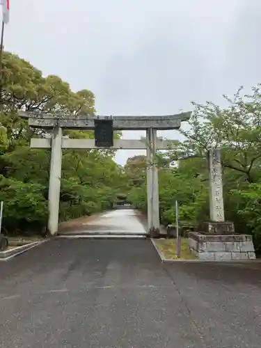 名和神社の鳥居