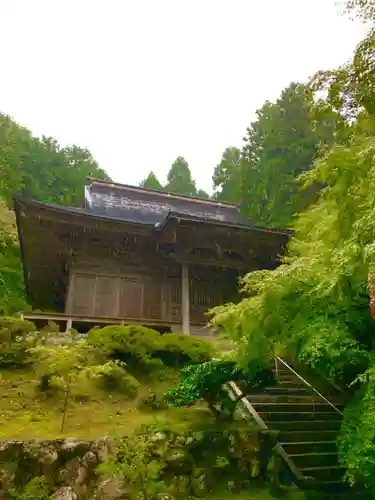 萬徳寺の本殿