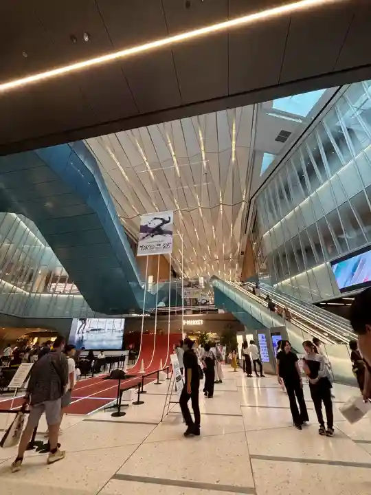 虎ノ門金刀比羅宮の{uncategorized: "未分類", other: "その他", undefined: "問題あり", building: "その他建物", grave: "お墓", sacred_gate: "鳥居", guardian: "狛犬", statue: "像", buddha: "仏像", history: "歴史", nature: "自然", garden: "庭園", animal: "動物", pagoda: "塔", temizu: "手水舎", mountain_gate: "山門・神門", sanctuary: "本殿・本堂", subordinate: "末社・摂社", art: "芸術", scenery: "景色", jizo: "地蔵", ema: "絵馬", goshuin: "御朱印", omikuji: "おみくじ", items: "授与品その他", amulet: "お守り", goshuincho: "御朱印帳", eats: "食事", festival: "お祭り", votive_dance: "神楽", shichigosan: "七五三参", wedding: "結婚式", experience: "体験その他", initially: "初詣", around: "周辺", anti_infection: "感染症対策"}