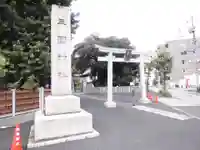 三囲神社の鳥居